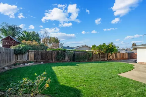 2162 Beverly Ave, Clovis, CA 93611 photo 23