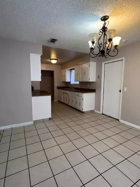 1508 N D St, Madera, CA 93638 photo 6