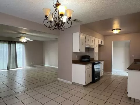 1508 N D St, Madera, CA 93638 photo 3