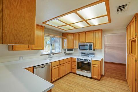 1547 Mendota Way, Carmichael, CA 95608 photo 17