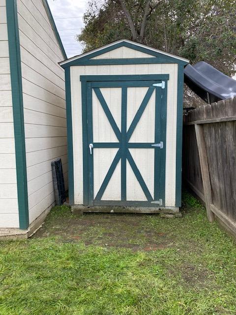 1213 Lucern Ave, Modesto, CA 95350 photo 16