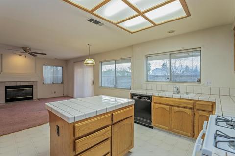 3913 Shawnee Dr, Modesto, CA 95356 photo 13