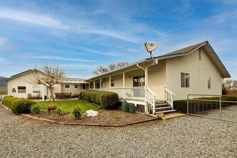 1554 Saddleback Dr, San Andreas, CA 95249 photo 8