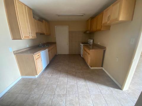 655 W Olive Ave, Turlock, CA 95380 photo 14