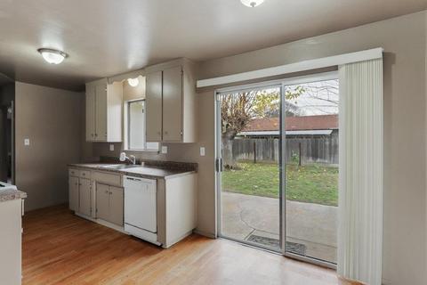 1809 Devin Dr, Modesto, CA 95355 photo 9