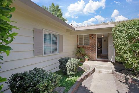 1207 S Avena Ave, Lodi, CA 95240 photo 2
