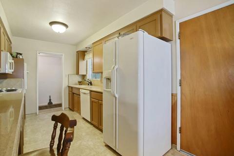 1207 S Avena Ave, Lodi, CA 95240 photo 5