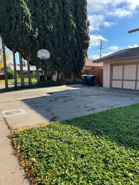 652 Lenore Dr, Modesto, CA 95351 photo 4