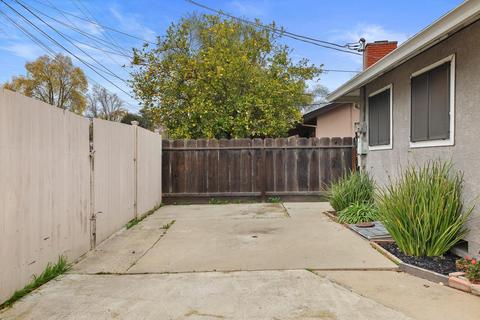 1613 Augusta Ct, Modesto, CA 95350 photo 35