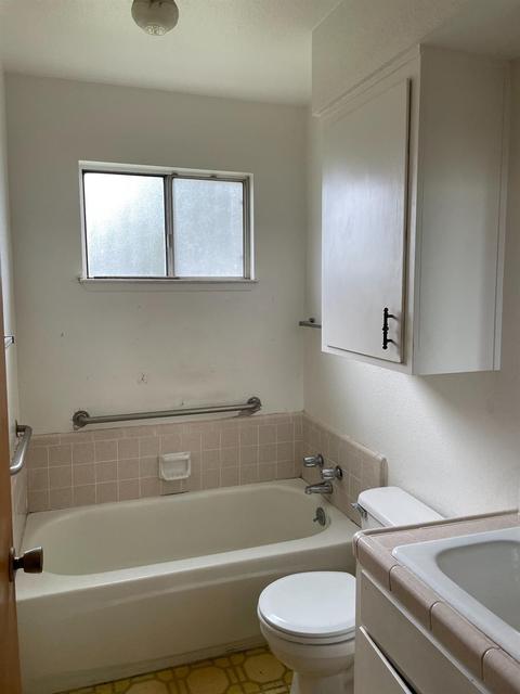 1832 Milpas Ln, Modesto, CA 95355 photo 11