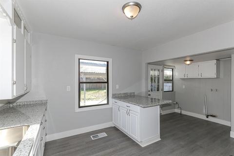540 E Walnut St, Lodi, CA 95240 photo 16