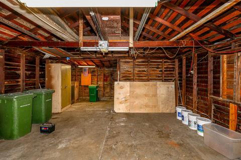 540 E Walnut St, Lodi, CA 95240 photo 47