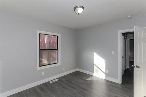 540 E Walnut St, Lodi, CA 95240 photo 29