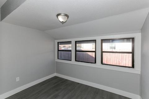 540 E Walnut St, Lodi, CA 95240 photo 12