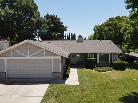 898 Redlands Ct, Merced, CA 95348 photo 2