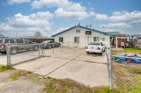 729 Sunset, Modesto, CA 95351 photo 2