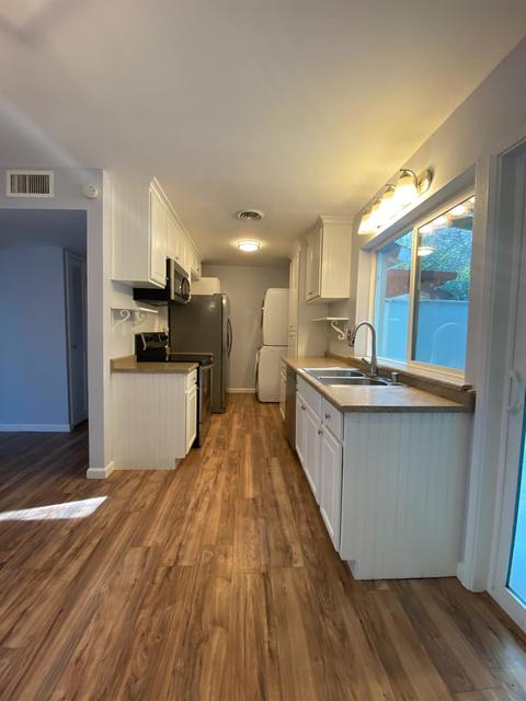 403 Sutton Pl, Auburn, CA 95603 photo 8