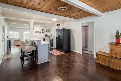 1912 Deborah St, Tracy, CA 95376 photo 4