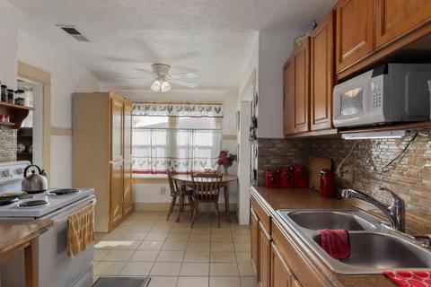2217 Strivens Ave, Modesto, CA 95350 photo 20