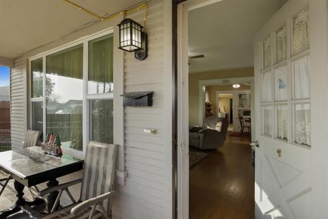 2217 Strivens Ave, Modesto, CA 95350 photo 5