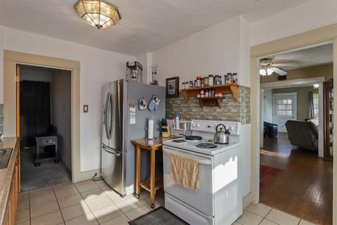2217 Strivens Ave, Modesto, CA 95350 photo 17