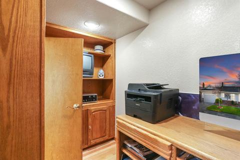 864 Wightman Dr, Lodi, CA 95242 photo 32