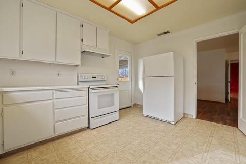 792 S Rose St, Turlock, CA 95380 photo 11