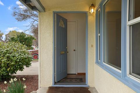 792 S Rose St, Turlock, CA 95380 photo 4