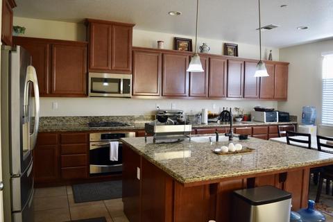 2040 Westport St, Manteca, CA 95337 photo 4