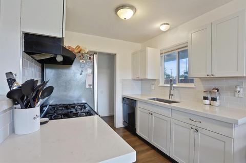 444 Murray St, Lodi, CA 95240 photo 2