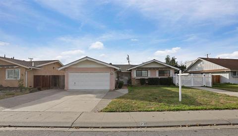 220 Granada Way, Tracy, CA 95376 photo 1