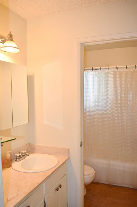2098 Alta Loma St, Davis, CA 95616 photo 11