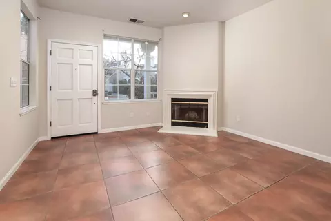 102 Concord Cir, Mountain View, CA 94040 photo 3