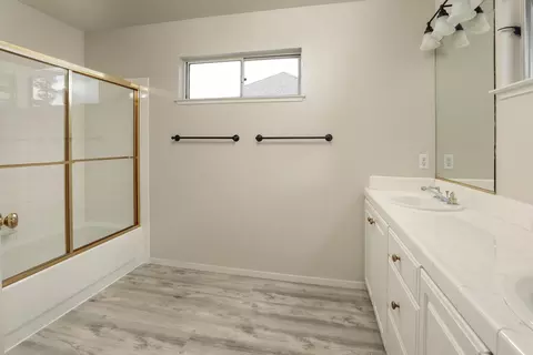 102 Concord Cir, Mountain View, CA 94040 photo 11