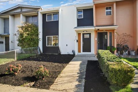 970 Palm Cir, Tracy, CA 95376 photo 8