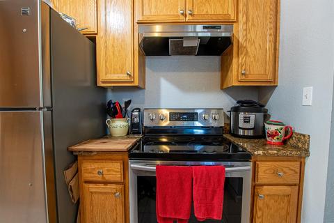 251 S Central Ave, Tracy, CA 95376 photo 7
