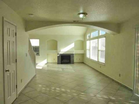 1000 Moonlight Dr, Ceres, CA 95307 photo 4
