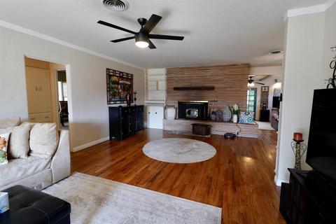 215 Palm Ave, Modesto, CA 95350 photo 2