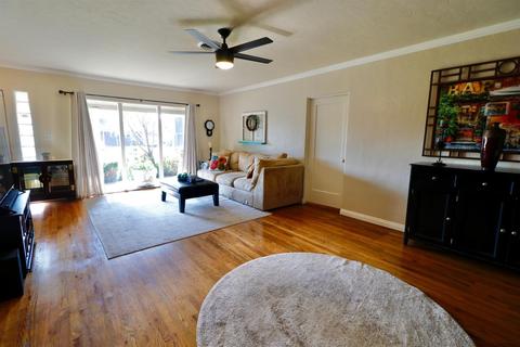 215 Palm Ave, Modesto, CA 95350 photo 3