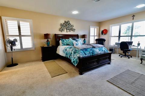 215 Palm Ave, Modesto, CA 95350 photo 10