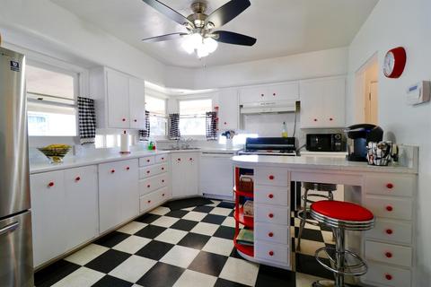 215 Palm Ave, Modesto, CA 95350 photo 5