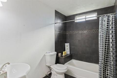 345 Parry Ave, Modesto, CA 95354 photo 18
