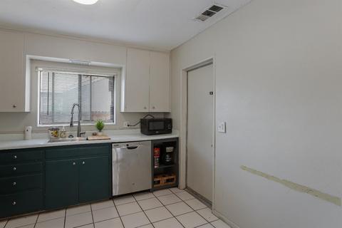 345 Parry Ave, Modesto, CA 95354 photo 12
