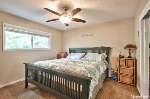 6024 Bourbon Dr, Carmichael, CA 95608 photo 11