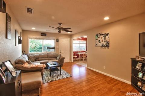 6024 Bourbon Dr, Carmichael, CA 95608 photo 2