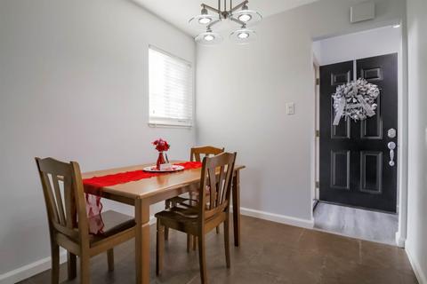 2041 Trent Dr, Modesto, CA 95350 photo 7