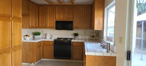 1009 Cribari Dr, Modesto, CA 95358 photo 6