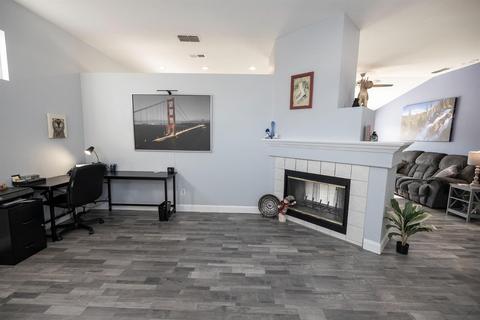 386 E Springer Dr, Turlock, CA 95382 photo 20