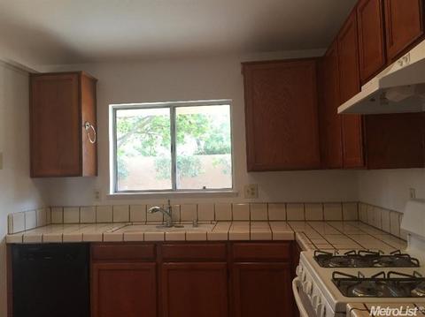 524 Ramsey Dr, Modesto, CA 95356 photo 2