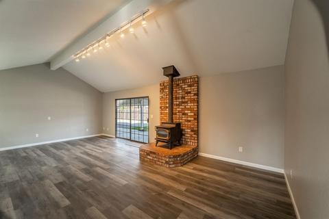 1817 Moet Way, Modesto, CA 95351 photo 8
